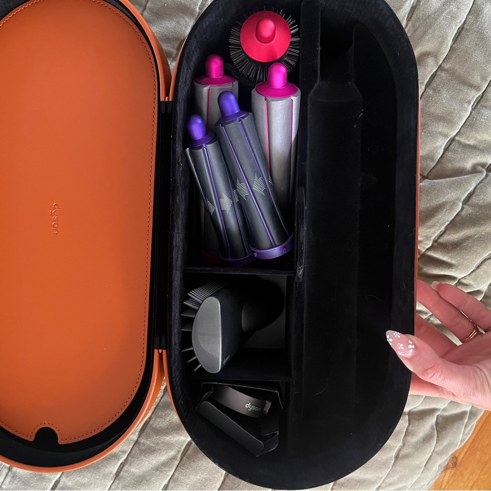 Dyson Airwrap attachments + case